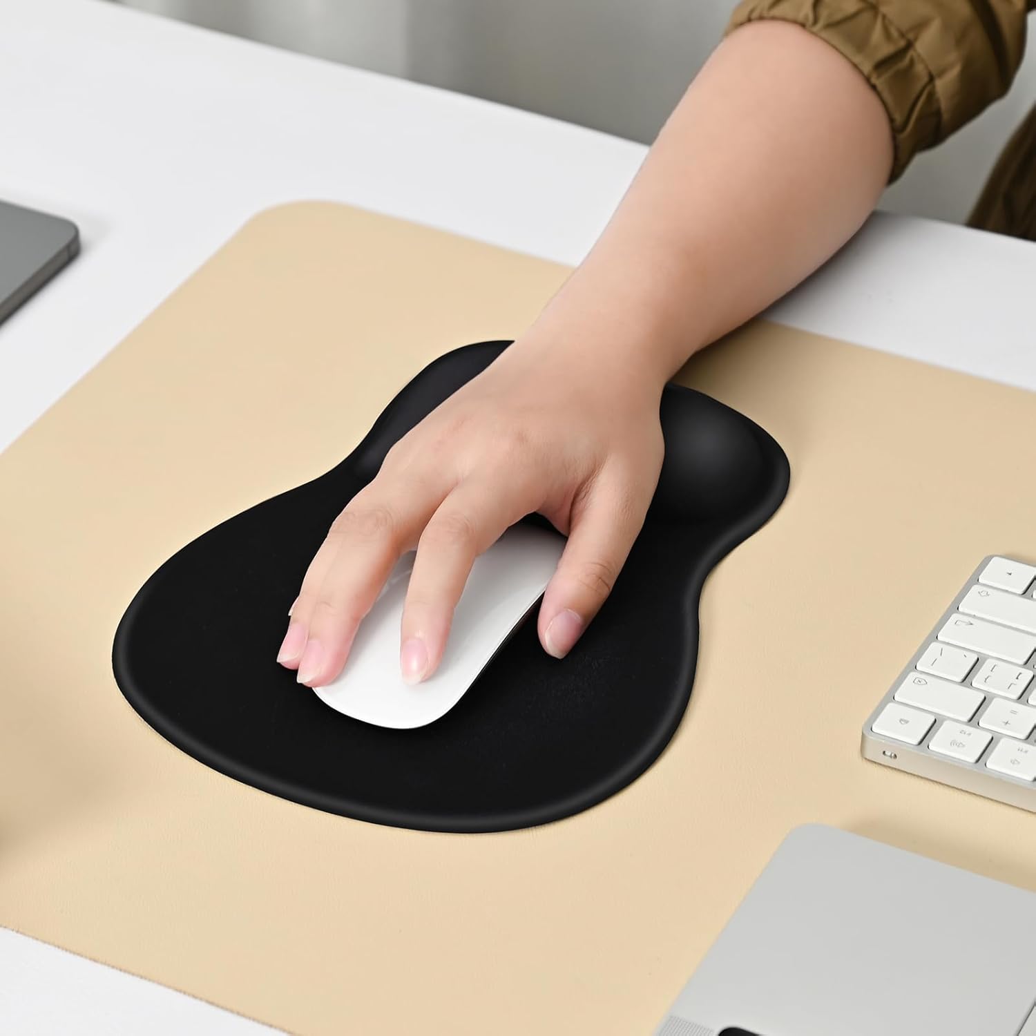EooCoo Ergonomic Mouse Pad with Gel Wrist Rest Support Middle Concave Design. Relieve Wrist Pain Mousepad. Non-Slip Base for Laptop. Computer. Office Desk Accessories. Carpal Tunnel Syndrome